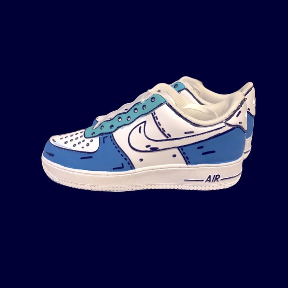 Nike CUSTOM Courtside New in box customs by G. - Picture 6 of 7